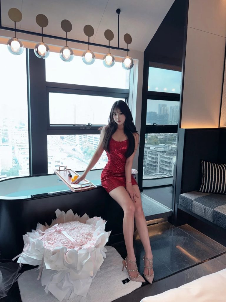 城市生活人物配图